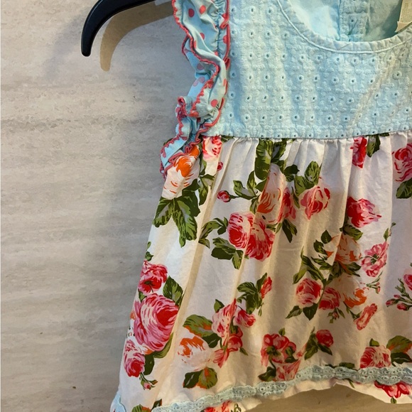 Matilda Jane
"Togetherness Shabby Top" - Picture 4 of 10